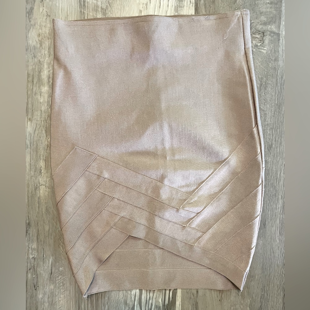 Y2K WOW Couture Rose Bandage Skirt Size Small #y2k #poshmark #herveledger #2010s